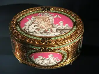 Louis XVI style snuff box, by Jean Frémin, 1763–1764, gold and painted enamel, Louvre